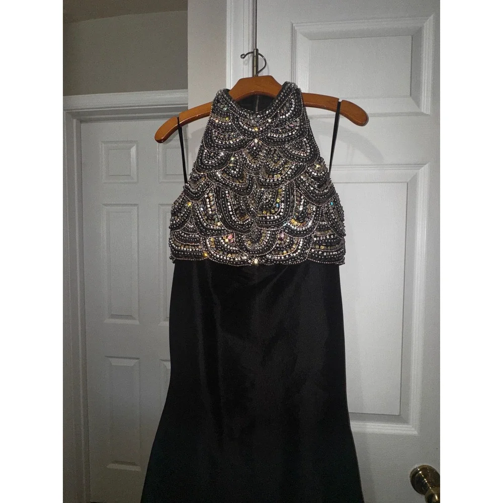 Jovani Black Beaded Halter Neck Formal Gown Prom Dress Size 4 Scalloped Bodice - Picture 6 of 12